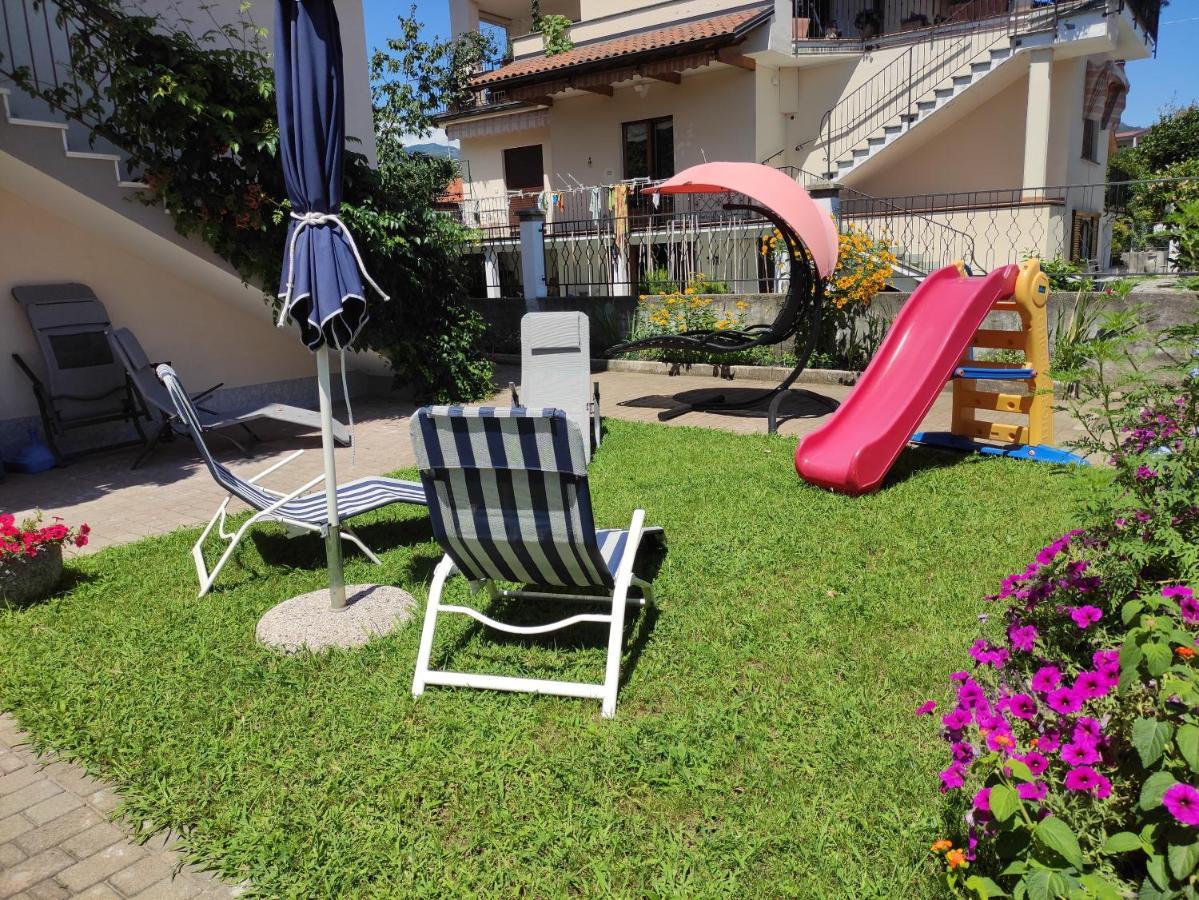 Il Nido Del Merlo Parcheggio E Giardino Verbania Exterior photo